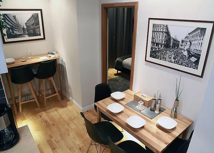 Deluxe Apartment
